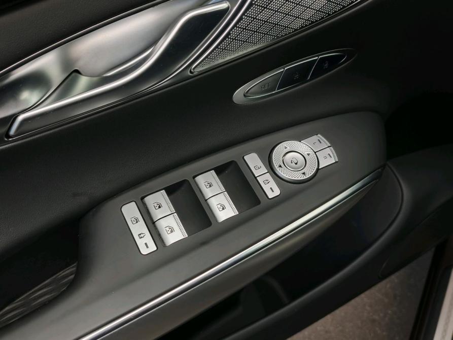 Genesis GV70 I Санкт-Петербург  - изображение 12