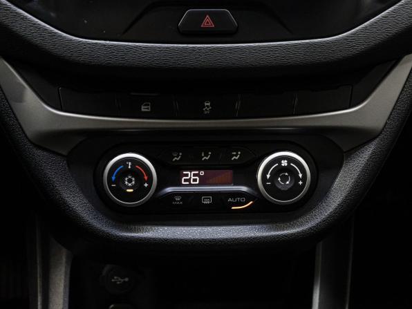Lada (ВАЗ) Vesta I с пробегом 2017 года, цена 900 000 рублей, 98184 км, седан, Автокод Объявления