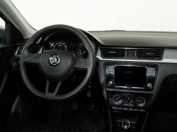 Skoda Rapid I Рестайлинг с пробегом 2019 года, цена 940 000 рублей, 230000 км, лифтбек, Автокод Объявления