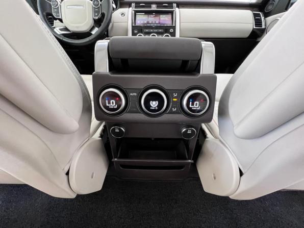 Land Rover Discovery V с пробегом 2017 года, цена 3 100 000 рублей, 179445 км, внедорожник, Автокод Объявления