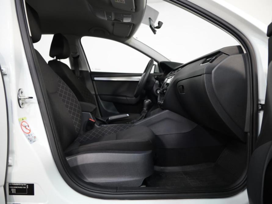 Skoda Octavia III (A7) Рестайлинг Санкт-Петербург  - изображение 19