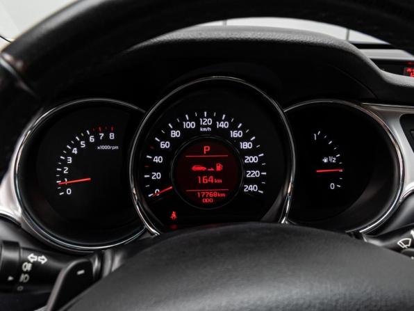 Kia Ceed II Рестайлинг с пробегом 2018 года, цена 1 590 000 рублей, 17768 км, хэтчбек, Автокод Объявления