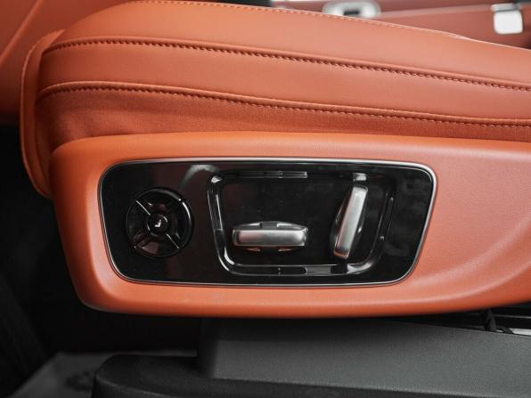 Новый Li Auto (Lixiang) L9 I Рестайлинг 2025 года, цена 11 790 000 рублей, внедорожник, Автокод Объявления