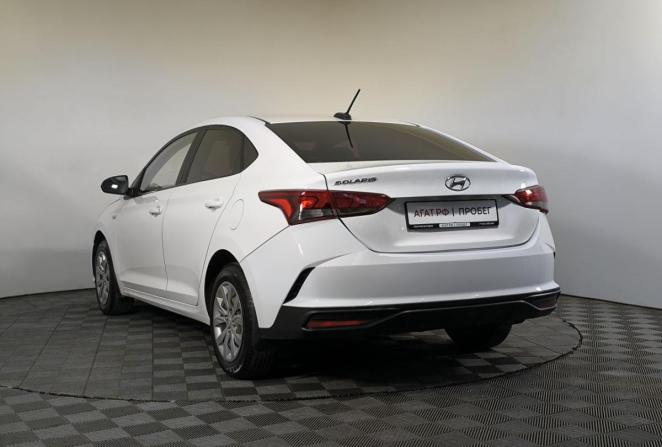 Hyundai Solaris II Рестайлинг с пробегом 2021 года, цена 1 450 000 рублей, 263271 км, седан, Автокод Объявления