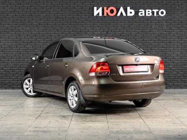 Volkswagen Polo V с пробегом 2015 года, цена 981 000 рублей, 148183 км, седан, Автокод Объявления