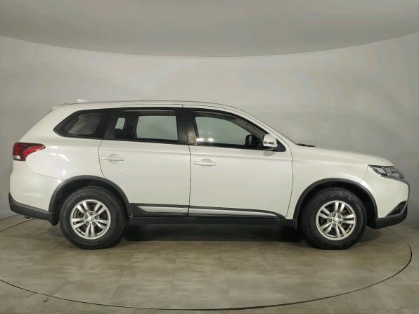 Mitsubishi Outlander III Рестайлинг 3 с пробегом 2020 года, цена 2 150 000 рублей, 116000 км, внедорожник, Автокод Объявления