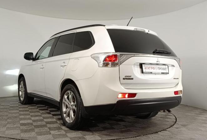 Mitsubishi Outlander II Рестайлинг с пробегом 2013 года, цена 1 350 000 рублей, 166540 км, внедорожник, Автокод Объявления