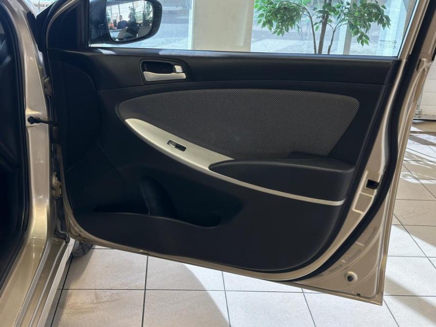 Hyundai Solaris I Волгоград  - изображение 16