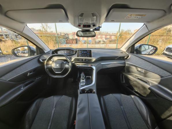 Peugeot 3008 II с пробегом 2018 года, цена 1 799 000 рублей, 169142 км, внедорожник, Автокод Объявления