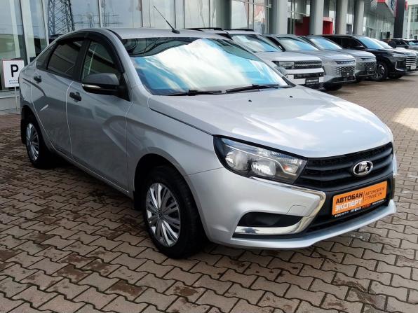 Lada (ВАЗ) Vesta I с пробегом 2021 года, цена 909 000 рублей, 117055 км, седан, Автокод Объявления