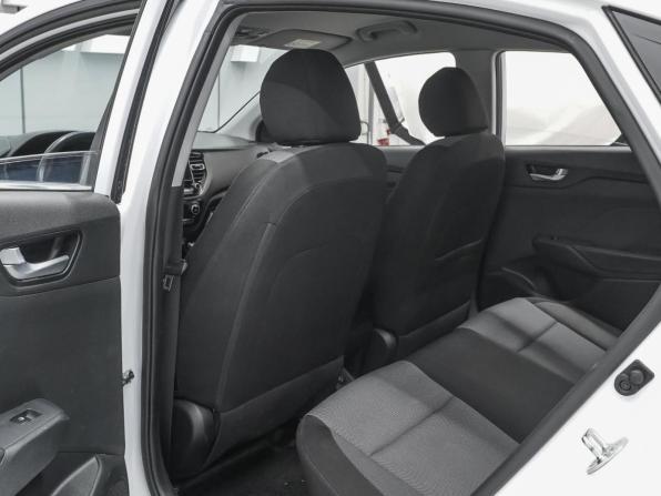 Hyundai Solaris II Рестайлинг с пробегом 2021 года, цена 1 830 000 рублей, 77469 км, седан, Автокод Объявления