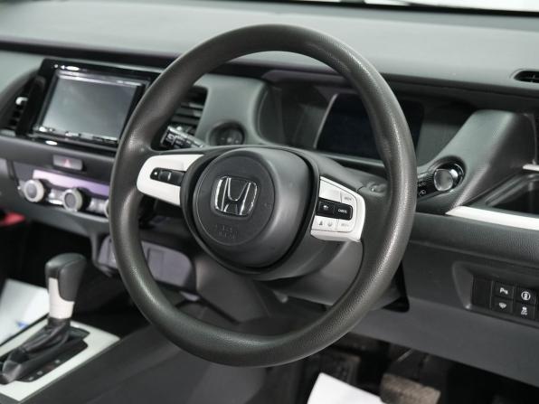Honda Fit IV с пробегом 2020 года, цена 1 315 000 рублей, 112482 км, хэтчбек, Автокод Объявления
