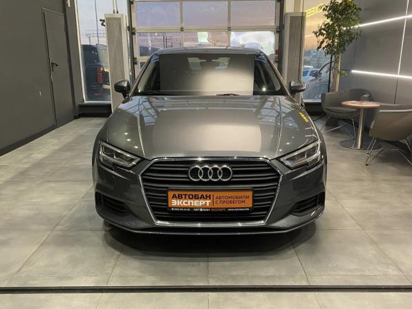 Audi A3 III (8V) Рестайлинг с пробегом 2018 года, цена 1 959 000 рублей, 92416 км, седан, Автокод Объявления