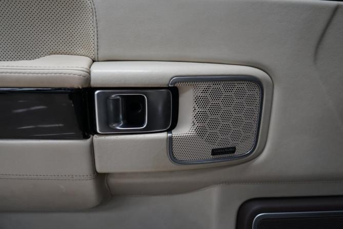 Land Rover Range Rover III Рестайлинг 2 с пробегом 2011 года, цена 1 344 000 рублей, 315571 км, внедорожник, Автокод Объявления