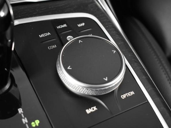 BMW 3 серии VII (G2x) с пробегом 2021 года, цена 3 599 900 рублей, 114300 км, универсал, Автокод Объявления