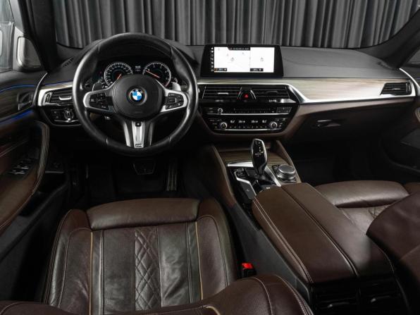 BMW 5 серии VII (G30/G31/G38) с пробегом 2018 года, цена 4 099 000 рублей, 165978 км, седан, Автокод Объявления