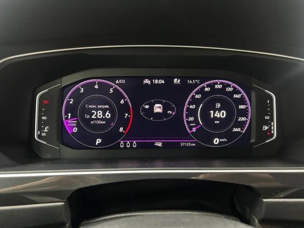 Volkswagen Tiguan II Рестайлинг с пробегом 2021 года, цена 4 495 000 рублей, 36976 км, внедорожник, Автокод Объявления