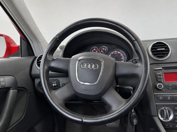 Audi A3 II (8P) Рестайлинг 2 с пробегом 2010 года, цена 949 000 рублей, 180264 км, хэтчбек, Автокод Объявления