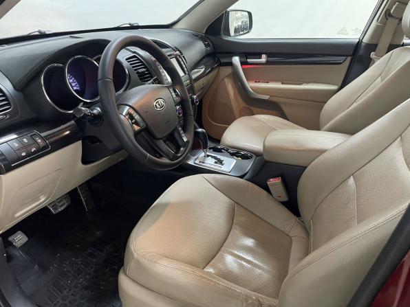 Kia Sorento II Рестайлинг с пробегом 2012 года, цена 1 340 000 рублей, 180088 км, внедорожник, Автокод Объявления