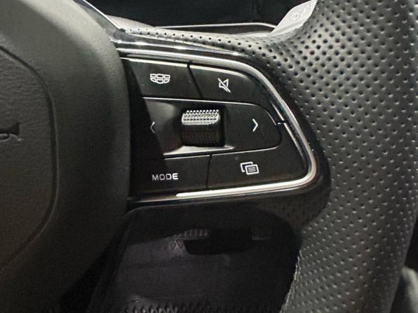 Geely Coolray I Рестайлинг с пробегом 2024 года, цена 2 075 000 рублей, 15000 км, внедорожник, Автокод Объявления