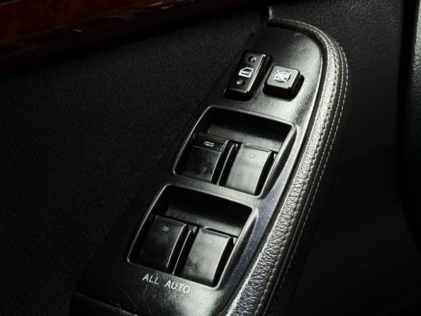 Toyota Avensis II с пробегом 2005 года, цена 589 000 рублей, 304195 км, седан, Автокод Объявления