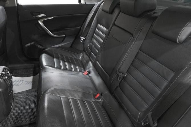 Opel Insignia I Рестайлинг с пробегом 2014 года, цена 979 000 рублей, 200300 км, седан, Автокод Объявления