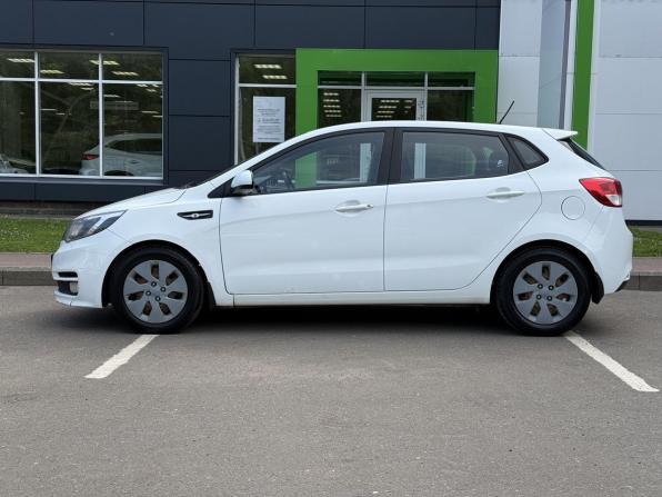 Kia Rio III Рестайлинг с пробегом 2016 года, цена 720 000 рублей, 212492 км, хэтчбек, Автокод Объявления