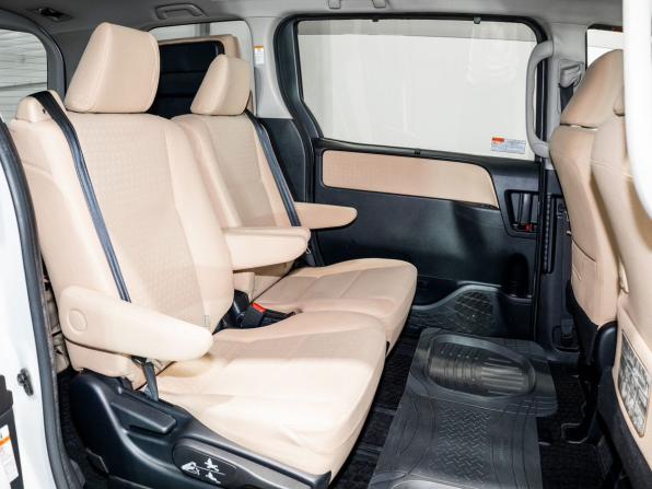 Toyota Noah III (R80) с пробегом 2014 года, цена 1 800 000 рублей, 202706 км, минивэн, Автокод Объявления