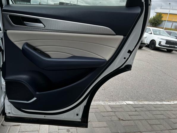 Haval F7 I Рестайлинг с пробегом 2023 года, цена 2 295 000 рублей, 50670 км, внедорожник, Автокод Объявления