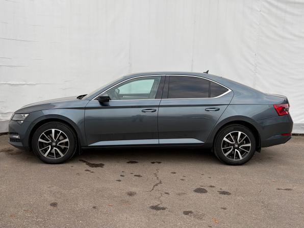 Skoda Superb III Рестайлинг с пробегом 2020 года, цена 2 399 000 рублей, 158134 км, лифтбек, Автокод Объявления