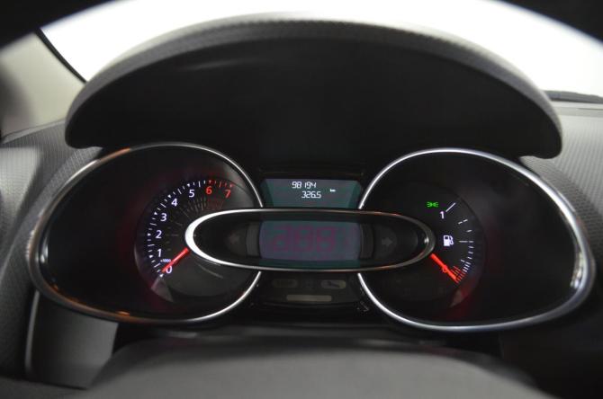 Renault Clio V с пробегом 2020 года, цена 1 020 000 рублей, 98000 км, хэтчбек, Автокод Объявления