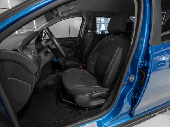 Renault Logan II Рестайлинг с пробегом 2019 года, цена 1 075 000 рублей, 127200 км, седан, Автокод Объявления