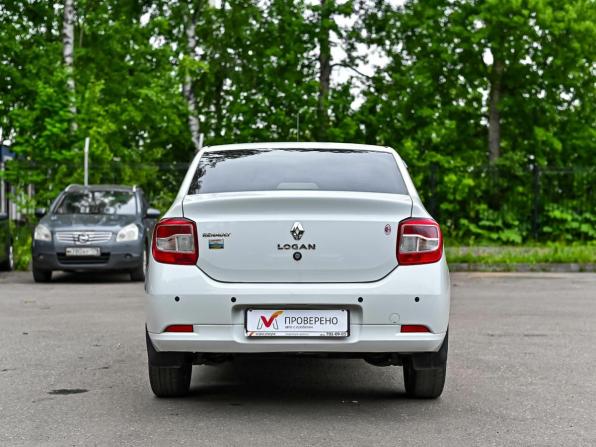 Renault Logan II с пробегом 2017 года, цена 750 000 рублей, 134808 км, седан, Автокод Объявления