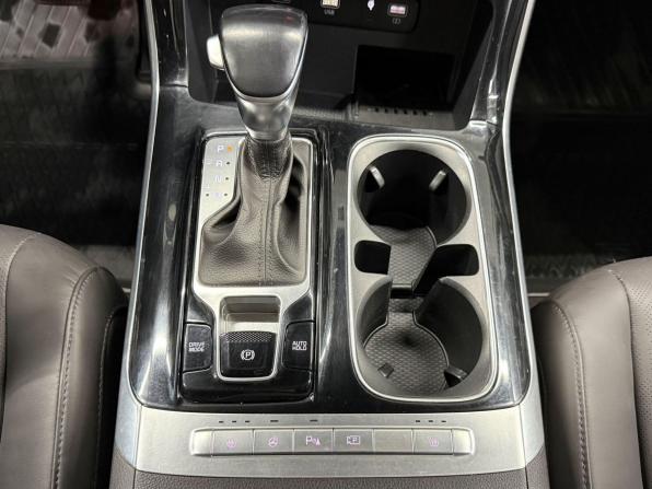 Kia Carnival IV с пробегом 2021 года, цена 3 990 000 рублей, 131234 км, минивэн, Автокод Объявления
