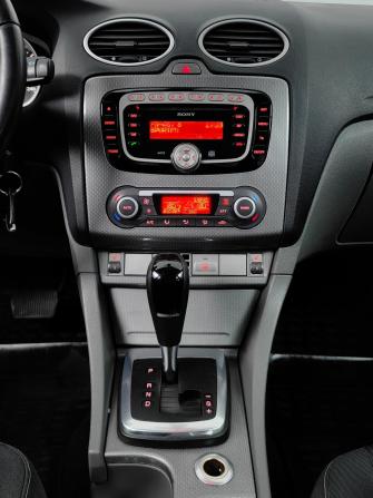 Ford Focus II Рестайлинг с пробегом 2010 года, цена 444 000 рублей, 238150 км, седан, Автокод Объявления