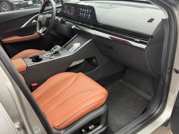 Omoda C5 I с пробегом 2023 года, цена 1 829 000 рублей, 20500 км, внедорожник, Автокод Объявления