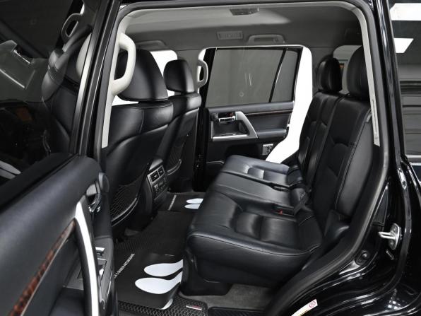 Toyota Land Cruiser 200 Series Рестайлинг 1 с пробегом 2012 года, цена 3 099 000 рублей, 355000 км, внедорожник, Автокод Объявления