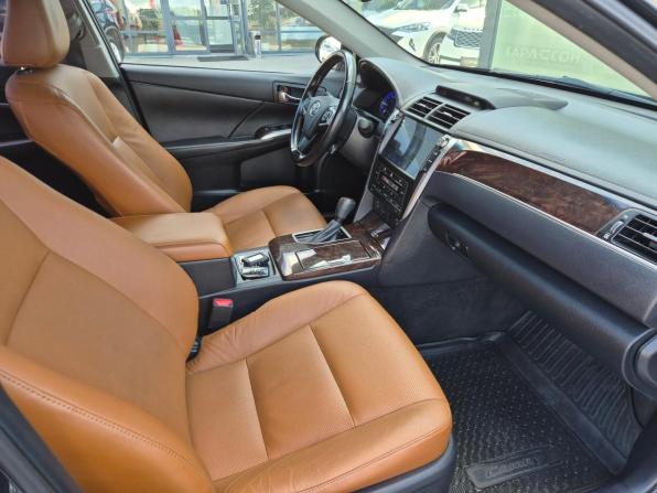 Toyota Camry VII (XV50) Рестайлинг с пробегом 2017 года, цена 2 279 000 рублей, 189828 км, седан, Автокод Объявления