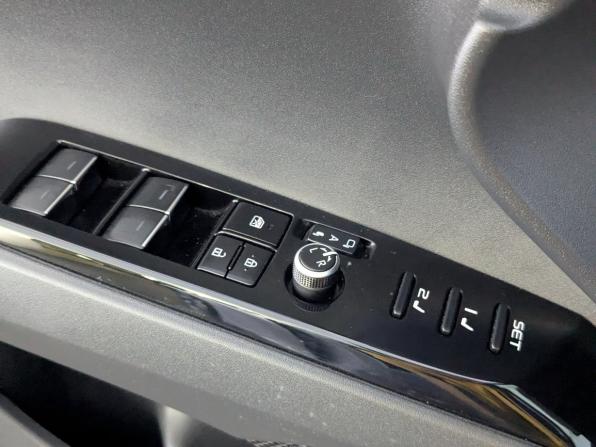 Toyota Camry IX (XV80) China Market с пробегом 2024 года, цена 3 800 000 рублей, 44745 км, седан, Автокод Объявления