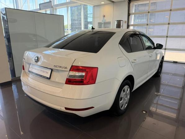 Skoda Octavia III (A7) Рестайлинг с пробегом 2020 года, цена 1 070 000 рублей, 260078 км, лифтбек, Автокод Объявления