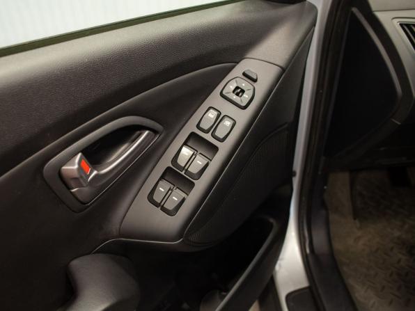 Hyundai ix35 I Рестайлинг с пробегом 2015 года, цена 1 660 000 рублей, 150123 км, внедорожник, Автокод Объявления