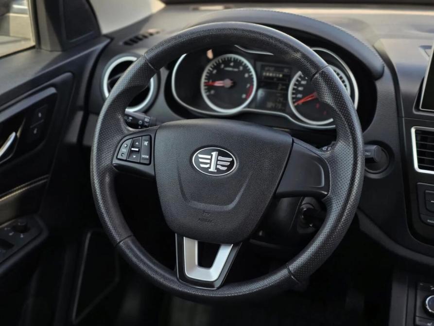 FAW Besturn X40 I Санкт-Петербург  - изображение 12