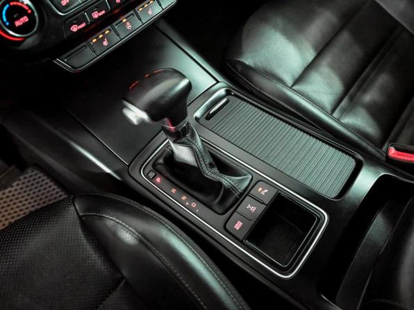 Kia Sorento III Prime Рестайлинг с пробегом 2019 года, цена 2 500 000 рублей, 176355 км, внедорожник, Автокод Объявления