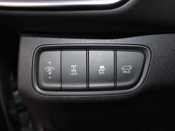 Hyundai Santa Fe IV с пробегом 2018 года, цена 2 759 900 рублей, 138547 км, внедорожник, Автокод Объявления