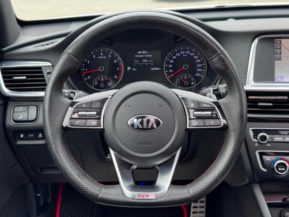 Kia Optima IV Рестайлинг с пробегом 2018 года, цена 2 060 000 рублей, 142171 км, седан, Автокод Объявления