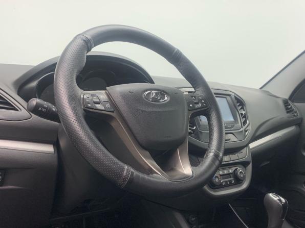 Lada (ВАЗ) Vesta I с пробегом 2017 года, цена 799 000 рублей, 72091 км, седан, Автокод Объявления