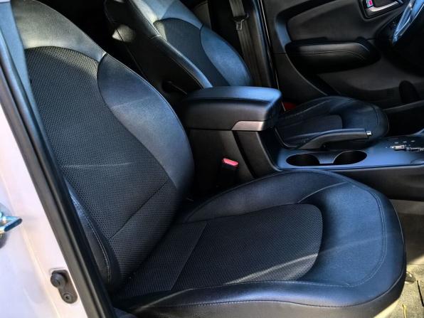 Hyundai ix35 I Рестайлинг с пробегом 2013 года, цена 1 329 000 рублей, 169500 км, внедорожник, Автокод Объявления