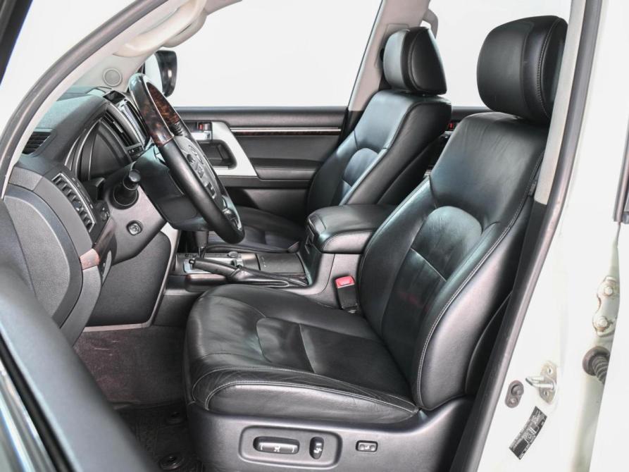 Toyota Land Cruiser 200 Series Рестайлинг 1 Ростов-на-Дону  - изображение 11
