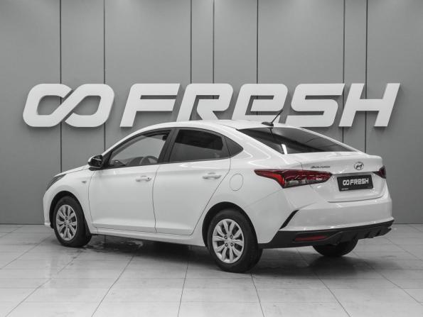 Hyundai Solaris II Рестайлинг с пробегом 2021 года, цена 1 590 000 рублей, 57922 км, седан, Автокод Объявления