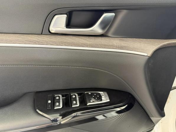 Kia K5 III с пробегом 2021 года, цена 2 409 000 рублей, 99054 км, седан, Автокод Объявления